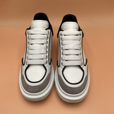 ALEXANDER MCQUEEN OVERSIZED SNEAKER - M014