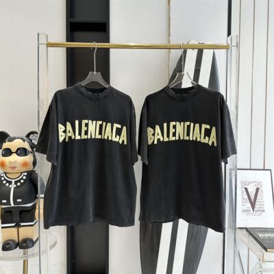 BALENCIAGA NEW TAPE TYPE T-SHIRT MEDIUM FIT IN BLACK FADED - Y008