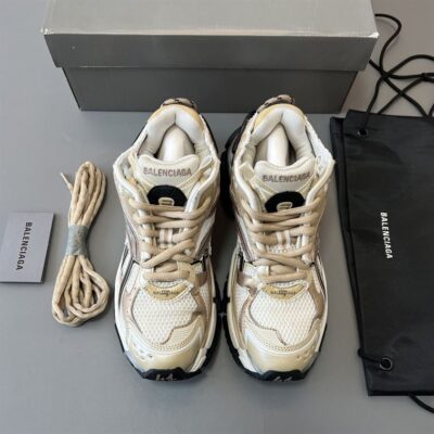 BALENCIAGA RUNNER SNEAKER BEIGE BLACK - B068