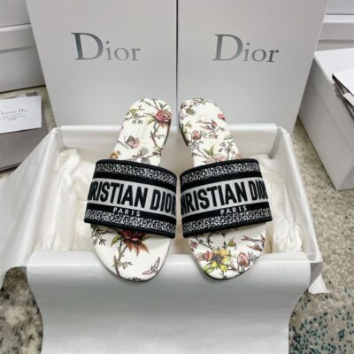 CHRISTIAN DIOR DWAY SLIDE - D038