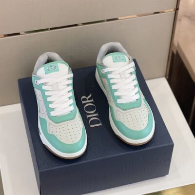 DIOR B27 LOW-TOP SNEAKER TURQUOISE AND CREAM SMOOTH CALFSKIN AND CREAM DIOR OBLIQUE JACQUARD CANVAS - I061