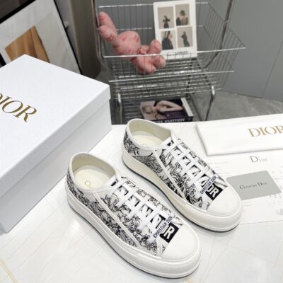 DIOR WALKNDIOR PLATFORM SNEAKER EMBROIDERED COTTON TOILE DE JOUY VOYAGE - I096