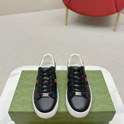 GUCCI ACE SNEAKER WITH WEB BLACK LEATHER - G121