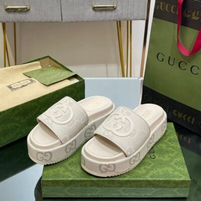 GUCCI PLATFORM SLIDE SANDAL - Q037