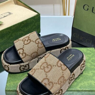 GUCCI PLATFORM SLIDE SANDAL - Q042