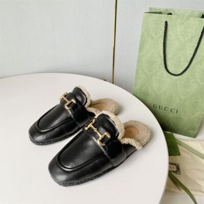 GUCCI PRINCETOWN SLIPPER -Q028