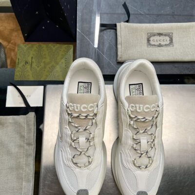 GUCCI RUN SNEAKER WHITE SUEDE - G090