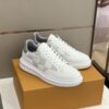 LOUIS VUITTON BEVERLY HILLS SNEAKER GRIS - L121