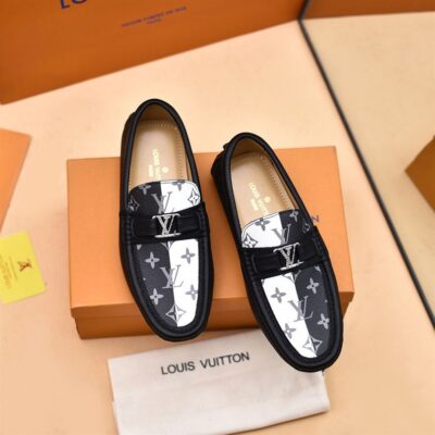 LOUIS VUITTON HOCKENHEIM MOCCASIN - T062