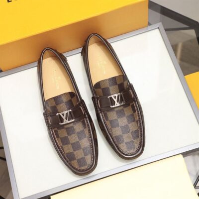 LOUIS VUITTON HOCKENHEIM MOCCASIN - T065