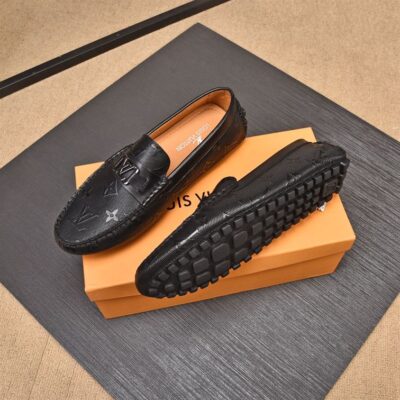 LOUIS VUITTON HOCKENHEIM MOCCASIN - T071