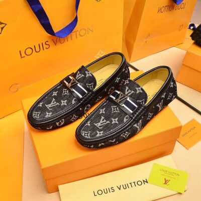 LOUIS VUITTON HOCKENHEIM MOCCASIN - T077