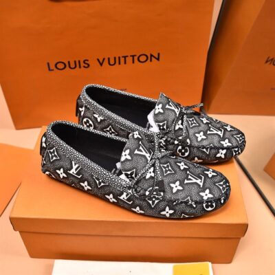 LOUIS VUITTON LV DRIVER MOCCASIN - T010