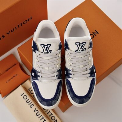 LOUIS VUITTON LV TRAINER SNEAKER - L015