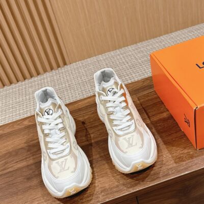 LOUIS VUITTON RUN 55 SNEAKER - L115