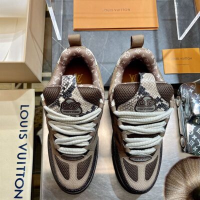 LOUIS VUITTON SKATE SNEAKER BROWN SNAKESKIN - L085