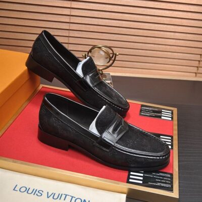 LOUIS VUITTON SORBONNE LOAFER - T047