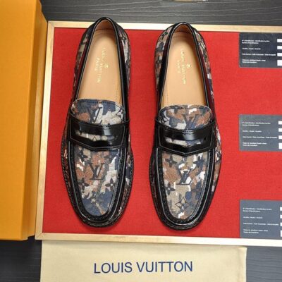 LOUIS VUITTON SORBONNE LOAFER - T057