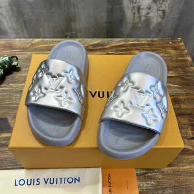 LOUIS VUITTON WATERFRONT MULE - S132