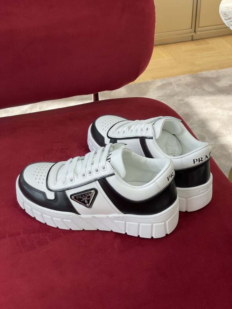 PRADA VOLUMINOUS SNEAKERS WHITE BLACK - P062