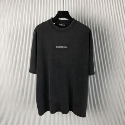 BALENCIAGA BACK T-SHIRT MEDIUM FIT IN BLACK - Y034