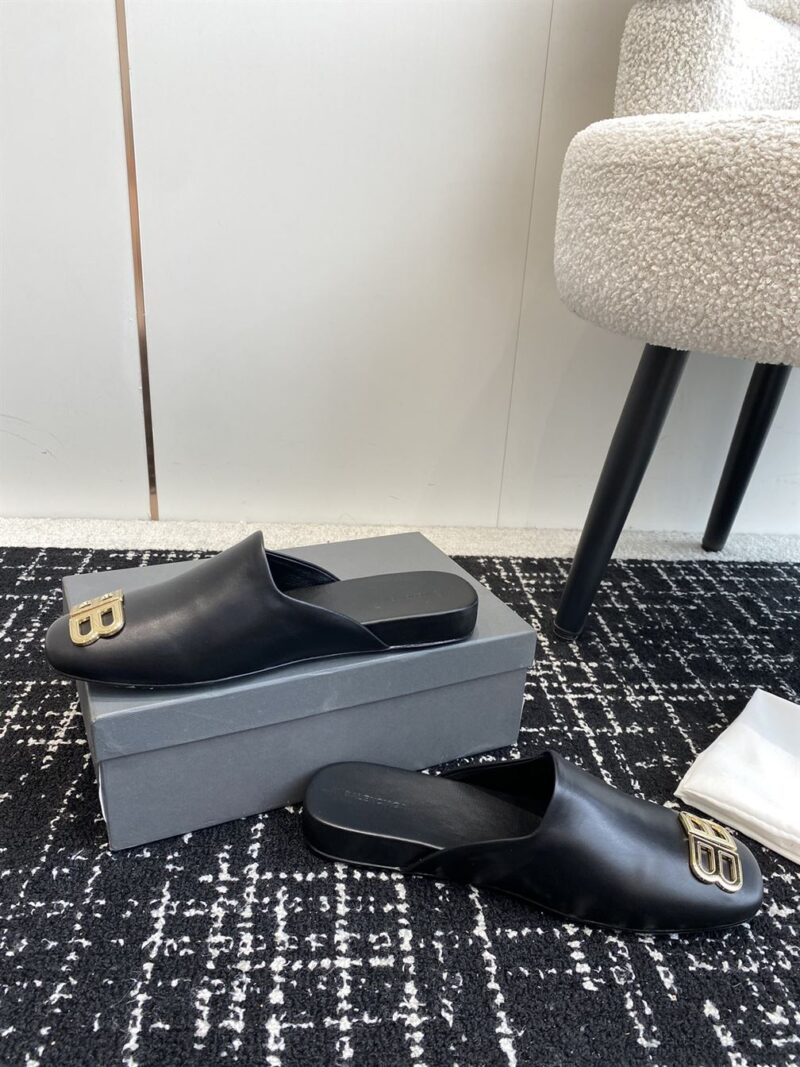 BALENCIAGA COSY BB LOGO MULES - E010