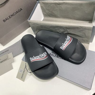 BALENCIAGA POOL SLIDE SANDAL IN WHITE - E044