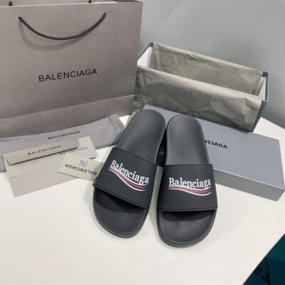 BALENCIAGA POOL SLIDE SANDAL IN WHITE - E044