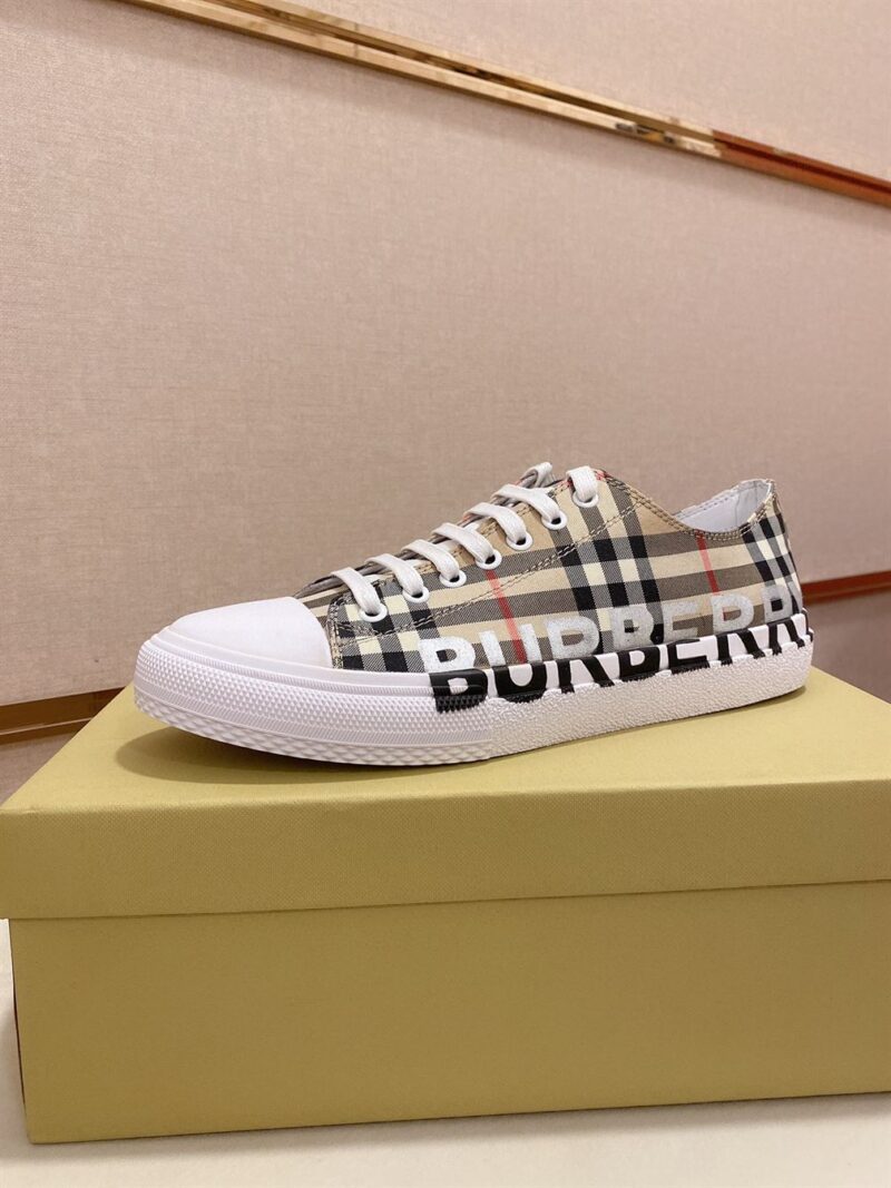 BURBERRY CHECK COTTON SNEAKERS - R040