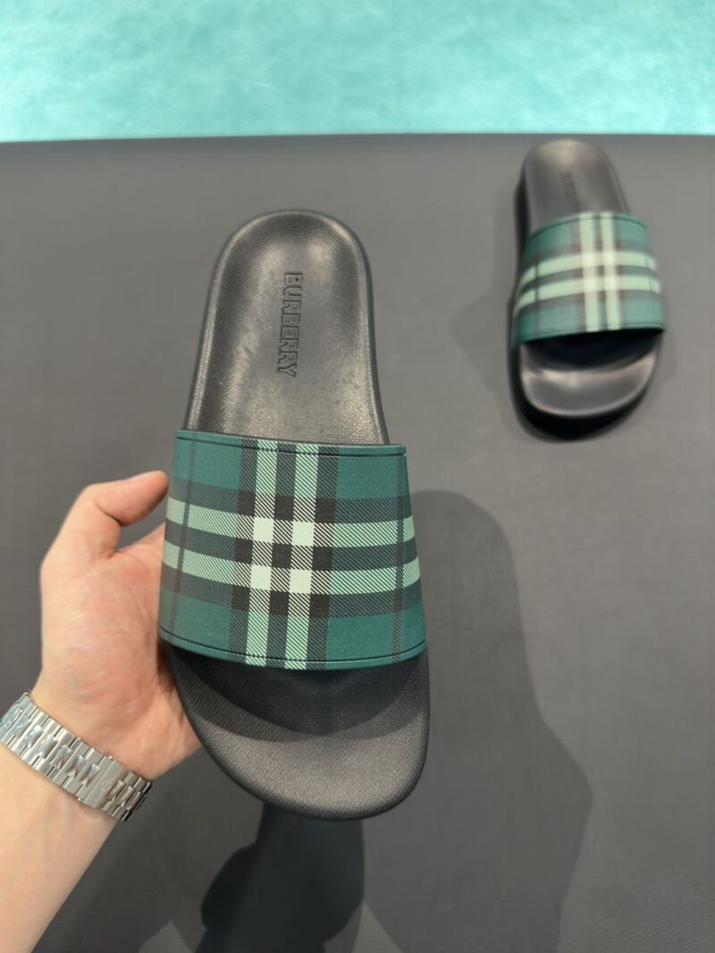 BURBERRY CHECK SLIDES - U003