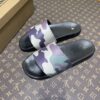 BURBERRY CHECK SLIDES - U027