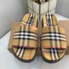 BURBERRY CHECK SLIDES - U028