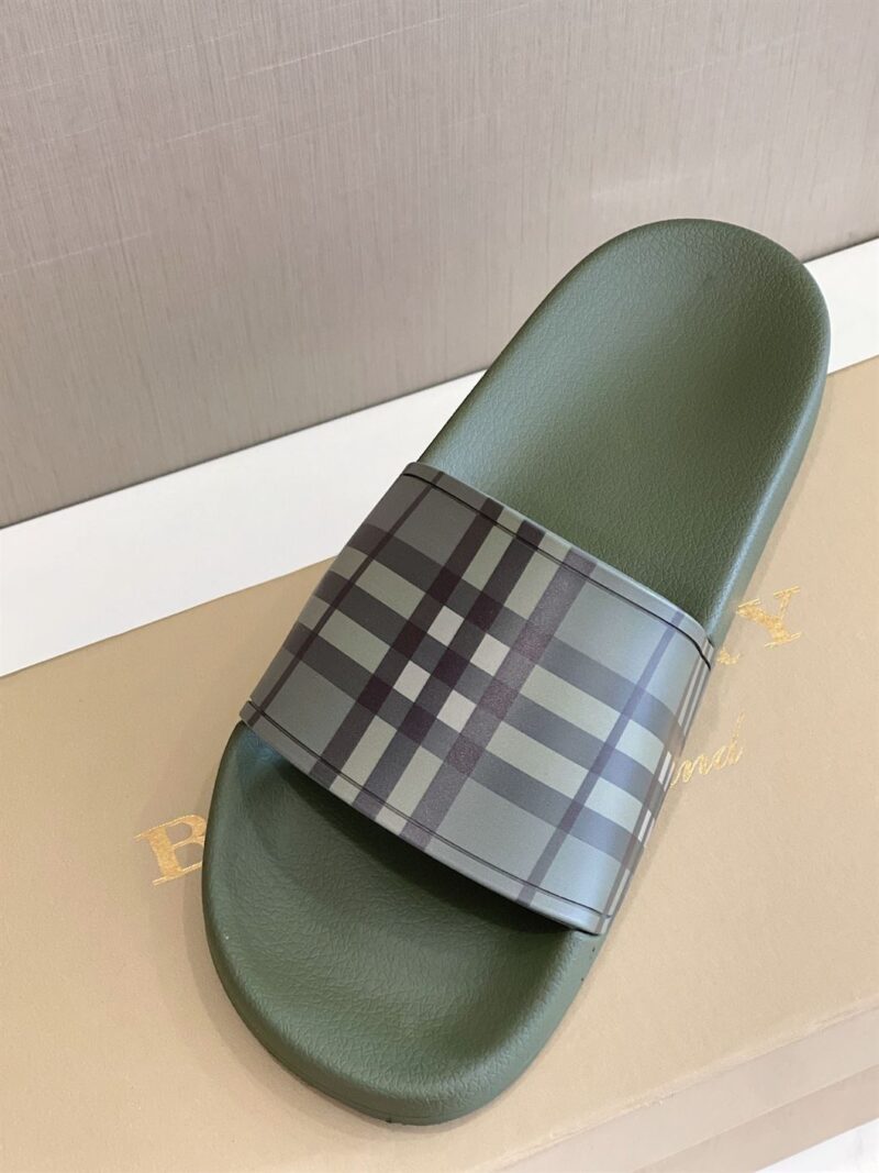 BURBERRY CHECK SLIDES - U032