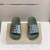 BURBERRY CHECK SLIDES - U032