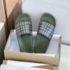 BURBERRY CHECK SLIDES - U032