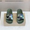 BURBERRY CHECK SLIDES - U033