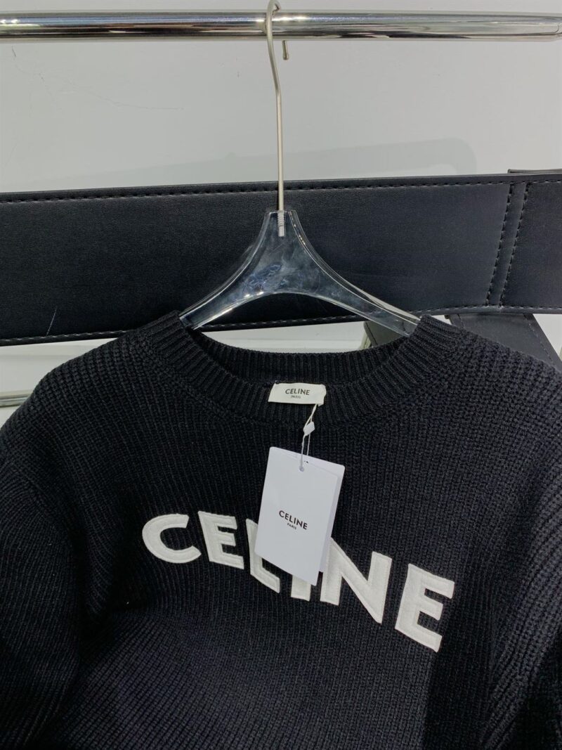 CELINE OVERSIZED SWEATER IN RIBBED WOOL - CR010