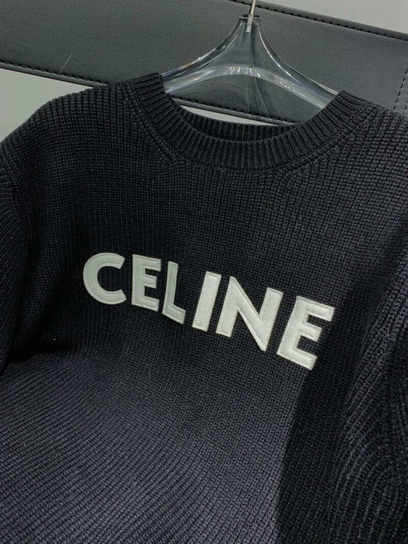 CELINE OVERSIZED SWEATER IN RIBBED WOOL - CR010