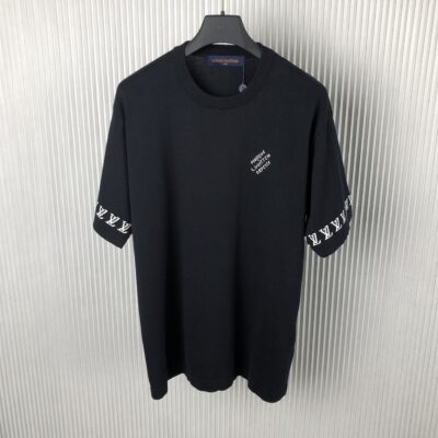 LOUIS VUITTON SHORT-SLEEVED COTTON CREWNECK - V042