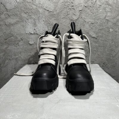 RICK OWENS JUMBO LACE BOZO TRACTOR BOOTS - DY022