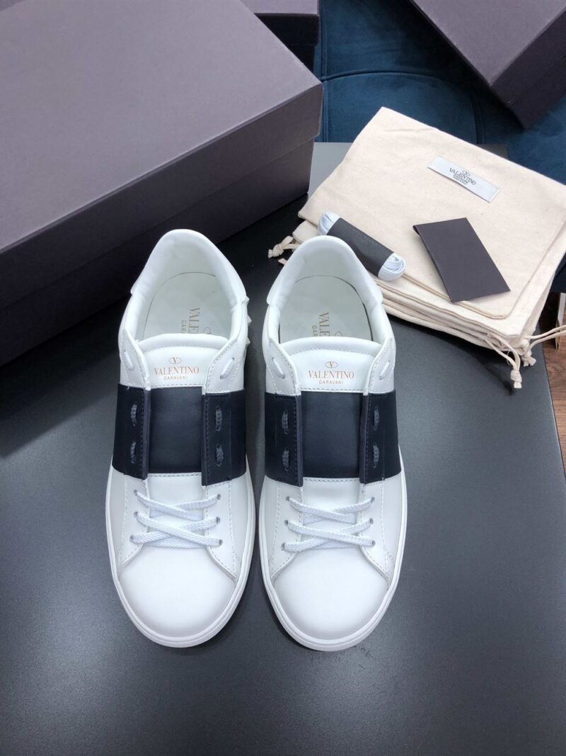 VALENTINO CALFSKIN OPEN SNEAKER - TM034