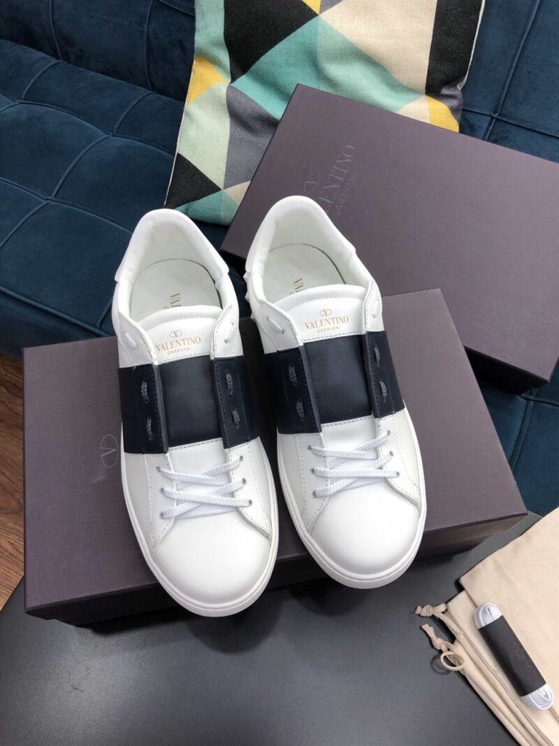 VALENTINO CALFSKIN OPEN SNEAKER - TM034