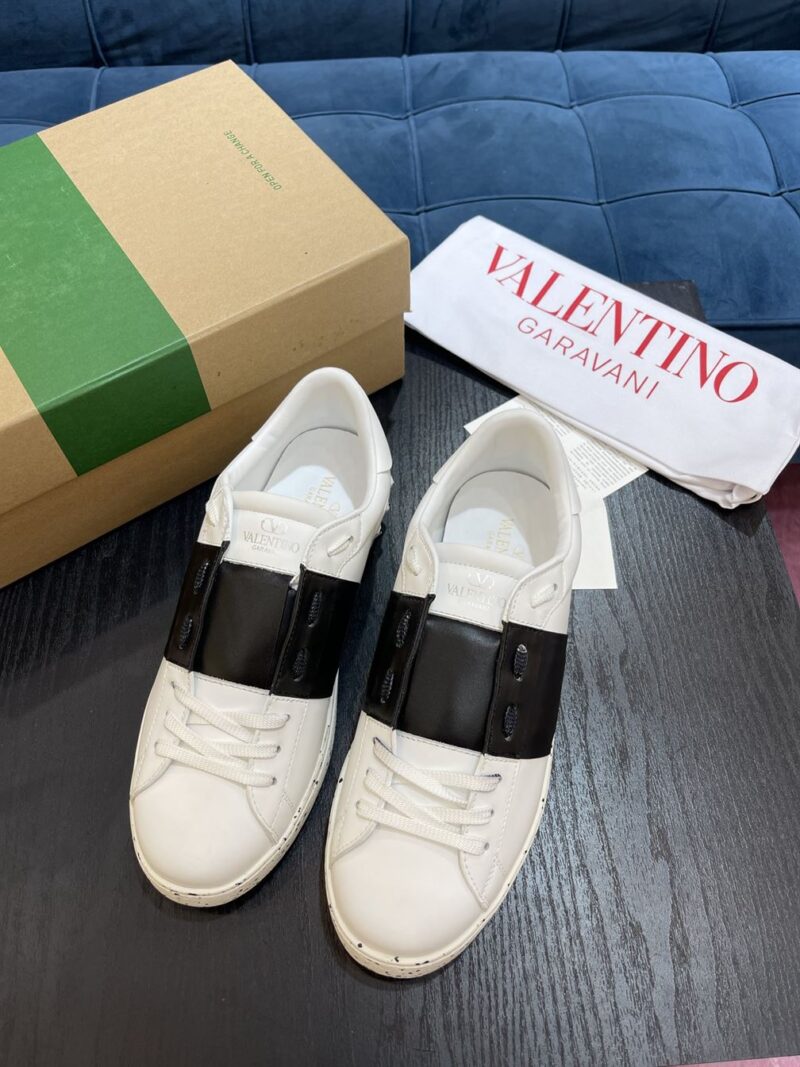 VALENTINO GARAVANI OPEN FOR A CHANGE SNEAKERS - TM043