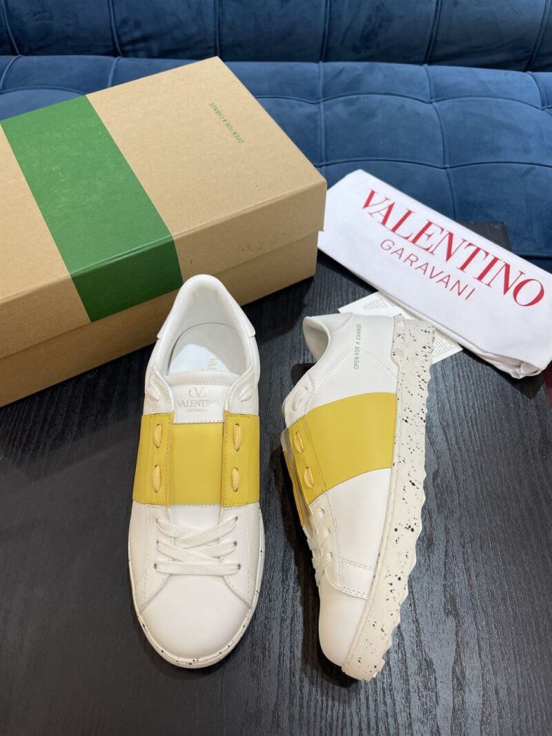 VALENTINO GARAVANI OPEN FOR A CHANGE SNEAKERS - TM047