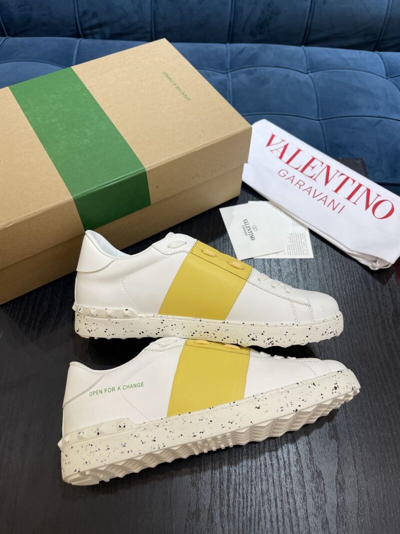 VALENTINO GARAVANI OPEN FOR A CHANGE SNEAKERS - TM047