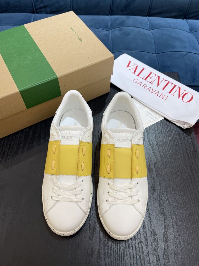 VALENTINO GARAVANI OPEN FOR A CHANGE SNEAKERS - TM047