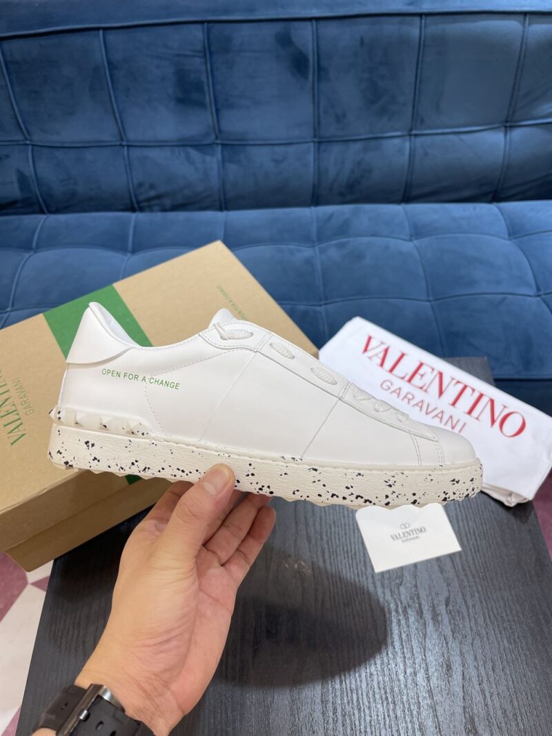 VALENTINO GARAVANI OPEN FOR A CHANGE SNEAKERS - TM048