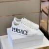 VERSACE LOGO PRINTED LOW-TOP SNEAKERS - UH032