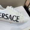 VERSACE LOGO PRINTED LOW-TOP SNEAKERS - UH032