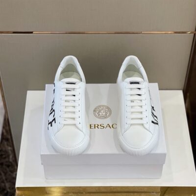 VERSACE LOGO PRINTED LOW-TOP SNEAKERS - UH032